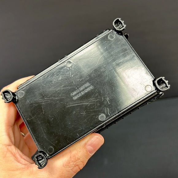 2013 MATTEL “MONSTER HIGH “ Secret Creepers Crypt ” lounge chair - Picture 5 of 6